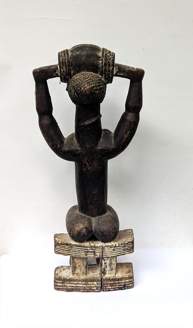 Attie Gwa Carved Wood Seated Female Figure, Cote d'Ivoire — view 5