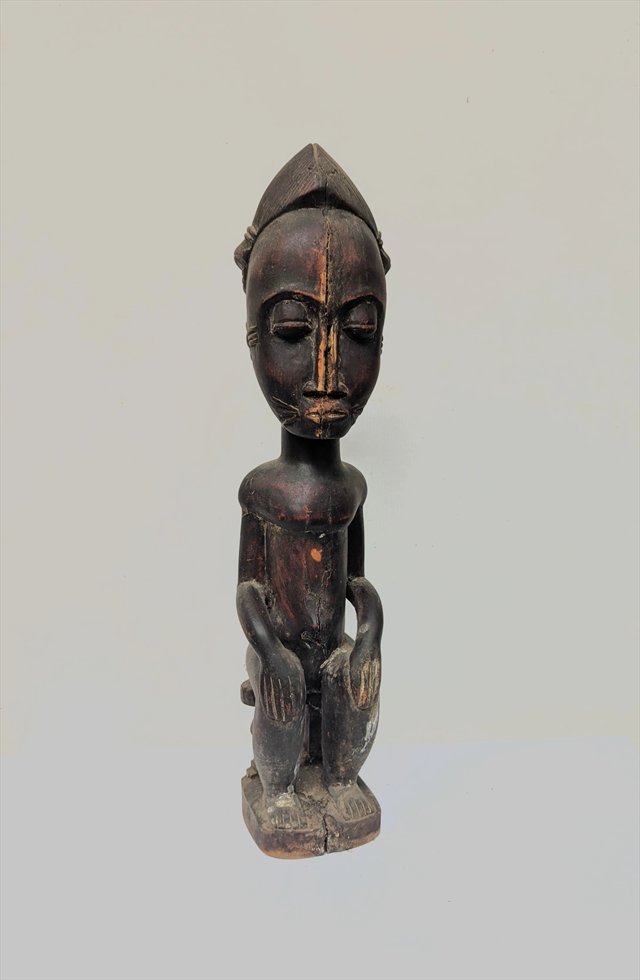 Baule Seated Female Figure, Cote d'Ivoire — view 1