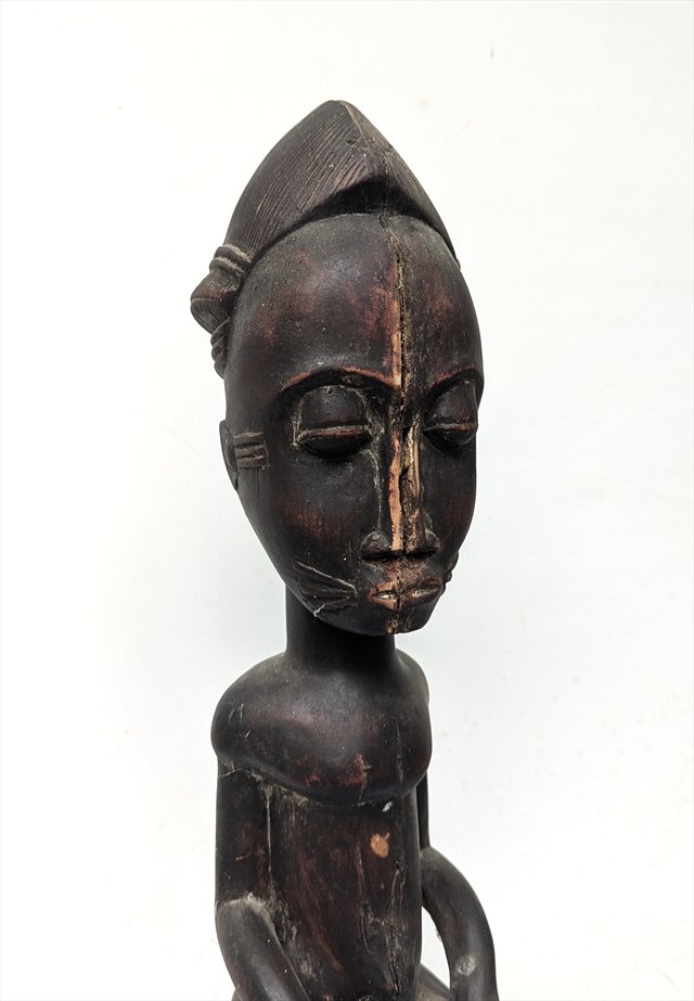 Baule Seated Female Figure, Cote d'Ivoire — view 2