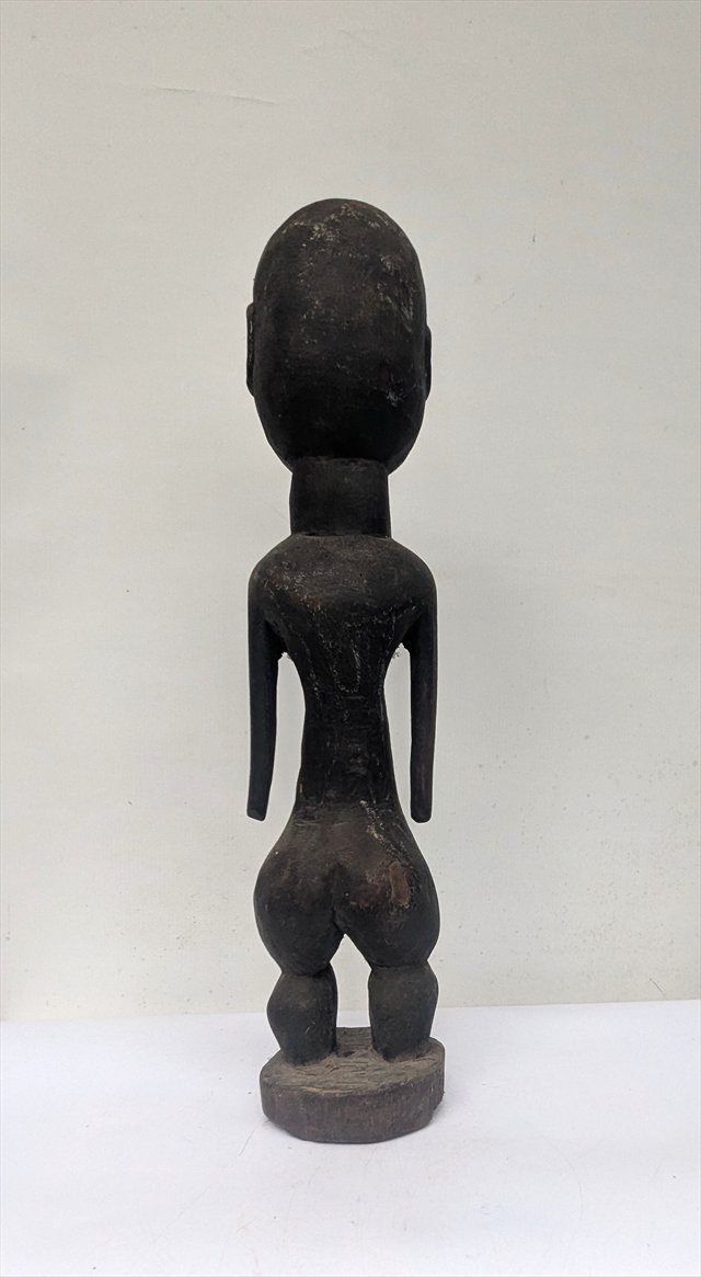 Eket or Ibibio Female Figure, Nigeria — view 6
