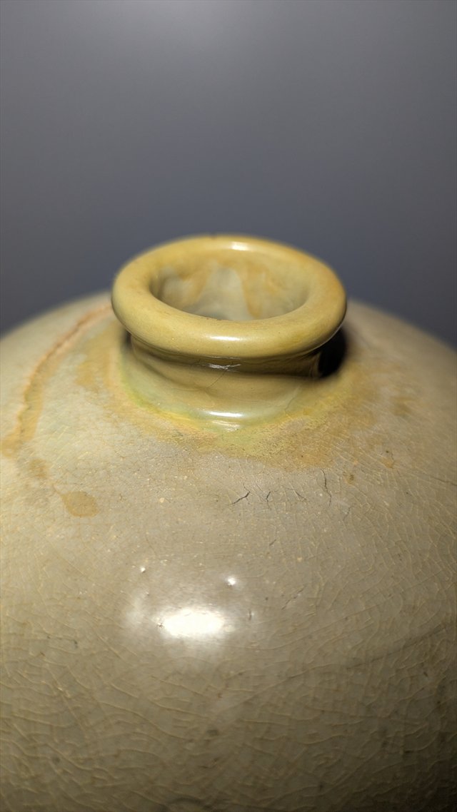 Korean Goryeo-Style Celadon Meiping Vase with Incised Floral Decoration — view 3