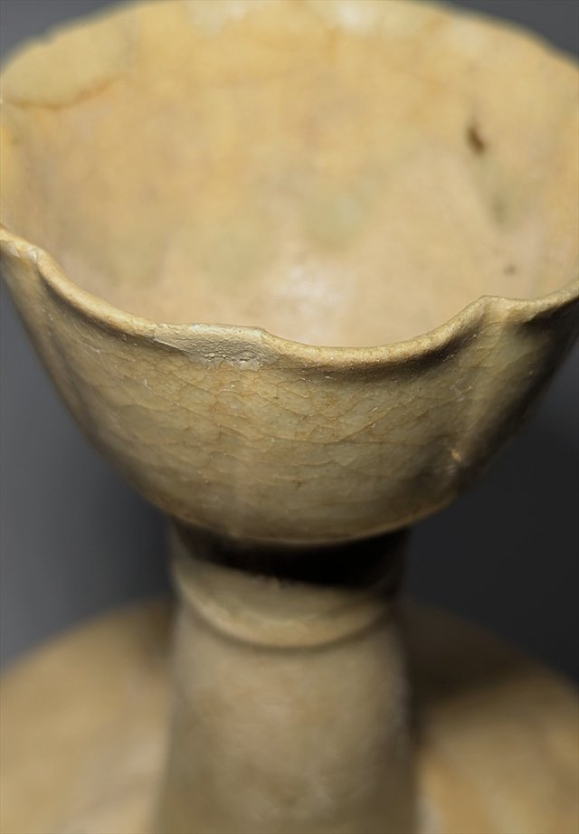Chinese Straw-Glazed Stoneware Bottle, Sui to Early Tang Dynasty — view 6