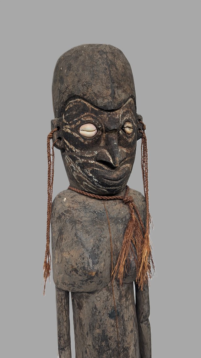 Large Sepik River Ancestor Figure with Cowrie Shell Eyes — view 2