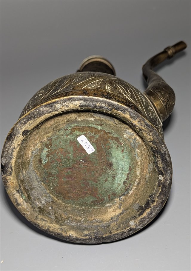 Indian Engraved Brass Aftaba Ewer, 18th-19th Century — view 11