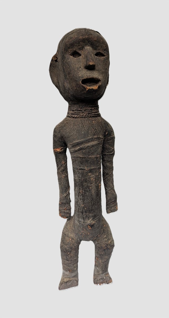 Large Pare-Style Ancestor Figure, Tanzania — view 1