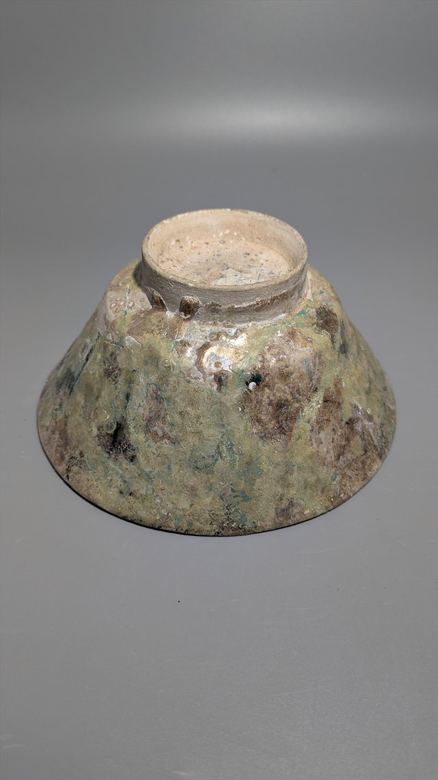 Medieval Persian Splash-Glazed Conical Bowl — view 8