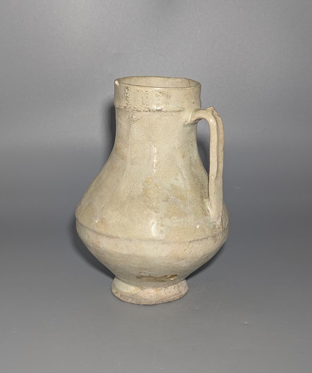Chinese Straw-Glazed Single-Handled Ewer — view 1