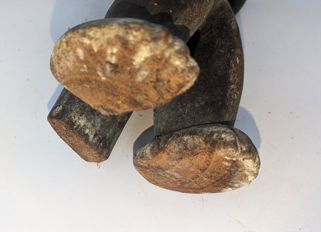 Lobi Bateba Female Figure, Burkina Faso — view 8