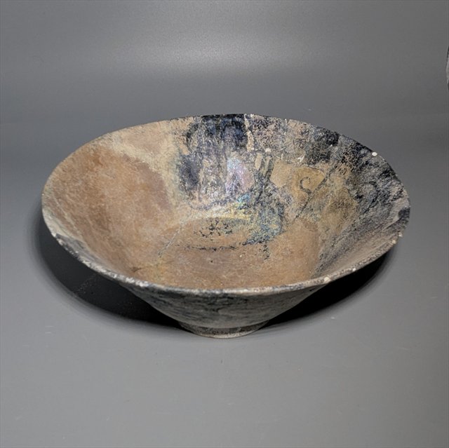 Ilkhanid Persian Underglaze-Painted Fritware Bowl, 13th-14th Century — view 1
