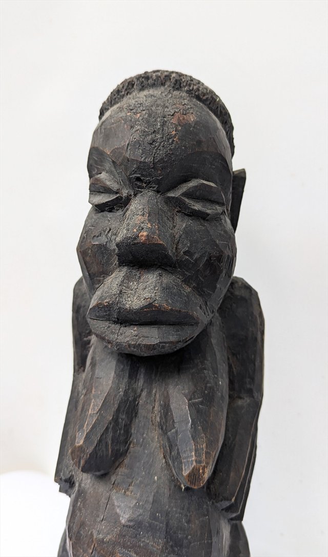 Bamileke-Batie Mu'po Female Ritual Figure, Cameroon — view 5