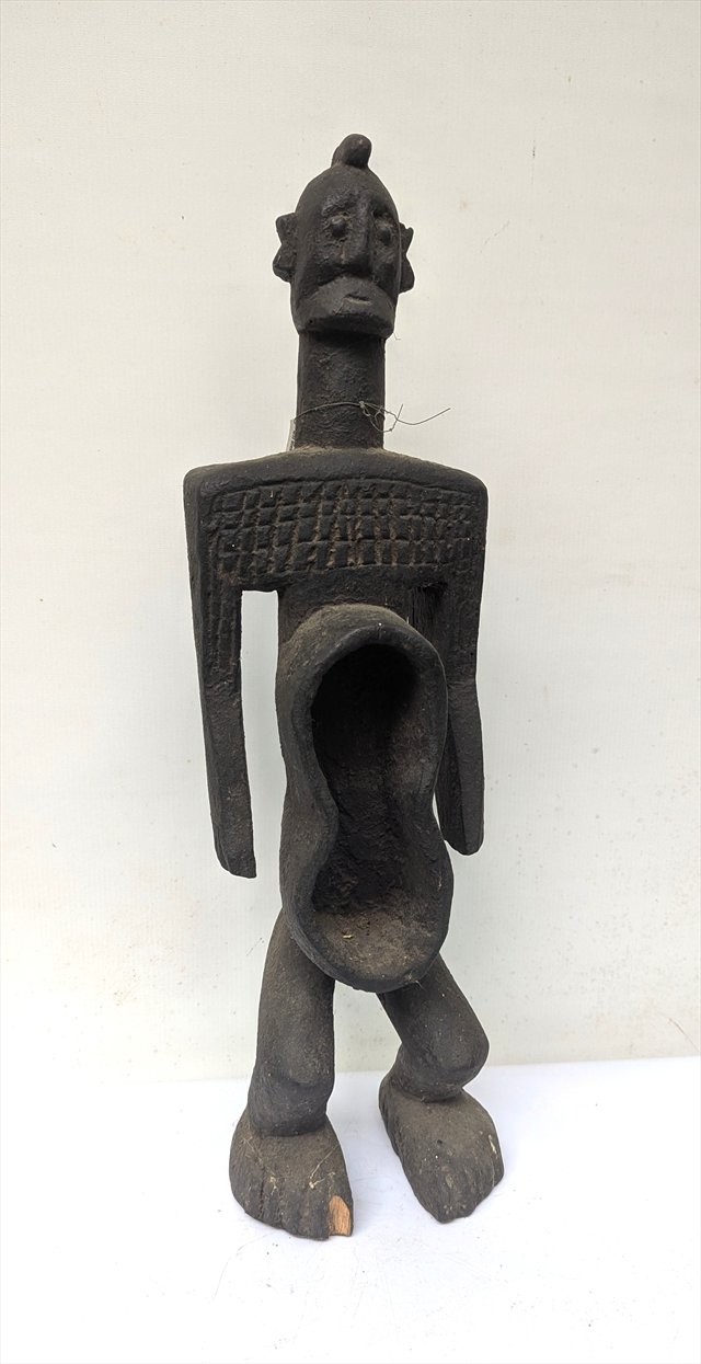 Koro Anthropomorphic Ritual Cup, Nigeria — view 4