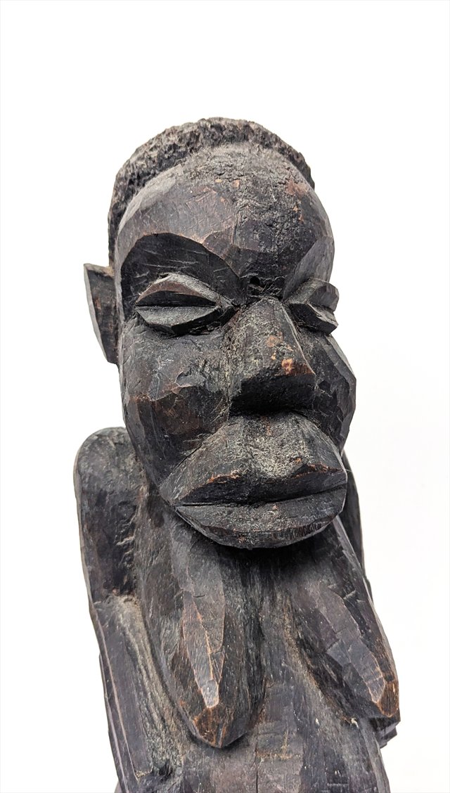 Bamileke-Batie Mu'po Female Ritual Figure, Cameroon — view 4
