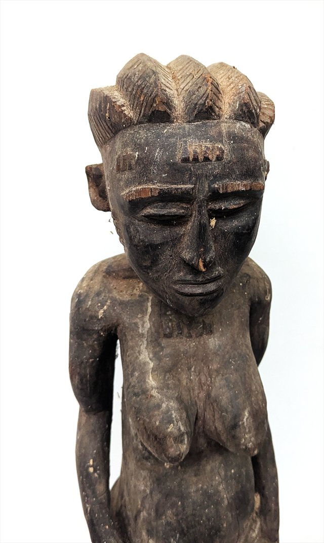 Large Baule Female Spirit Figure, Côte d’Ivoire — view 4