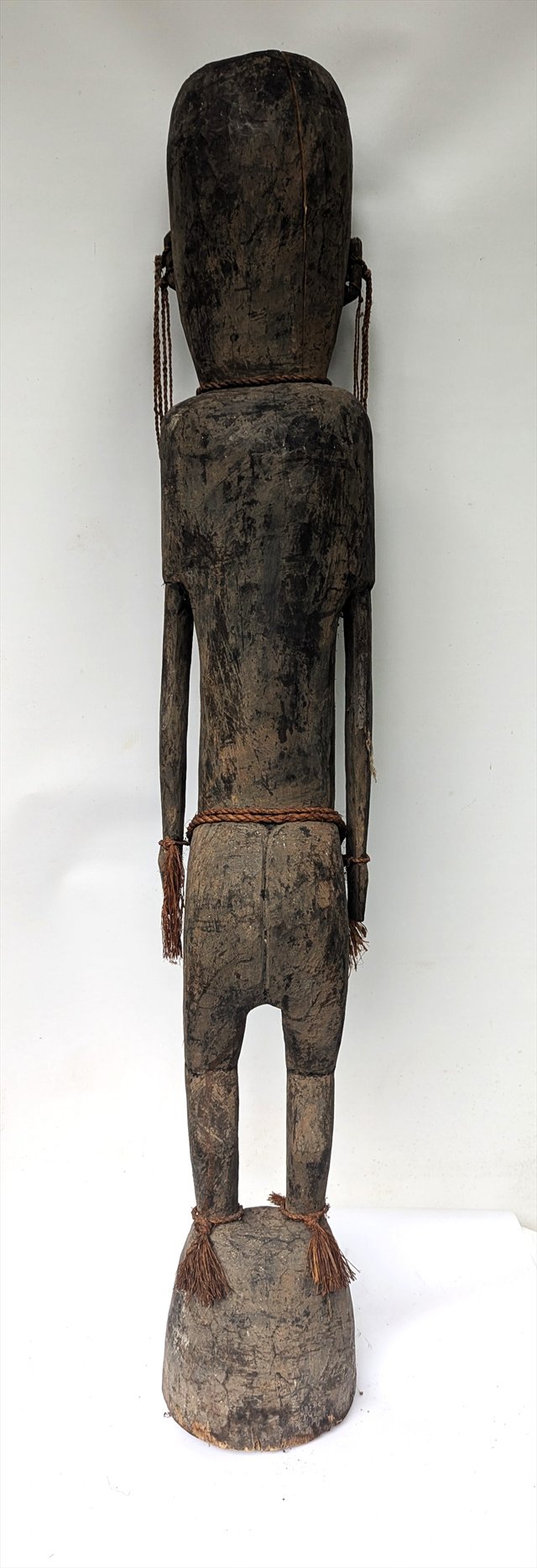 Large Sepik River Ancestor Figure with Cowrie Shell Eyes — view 6