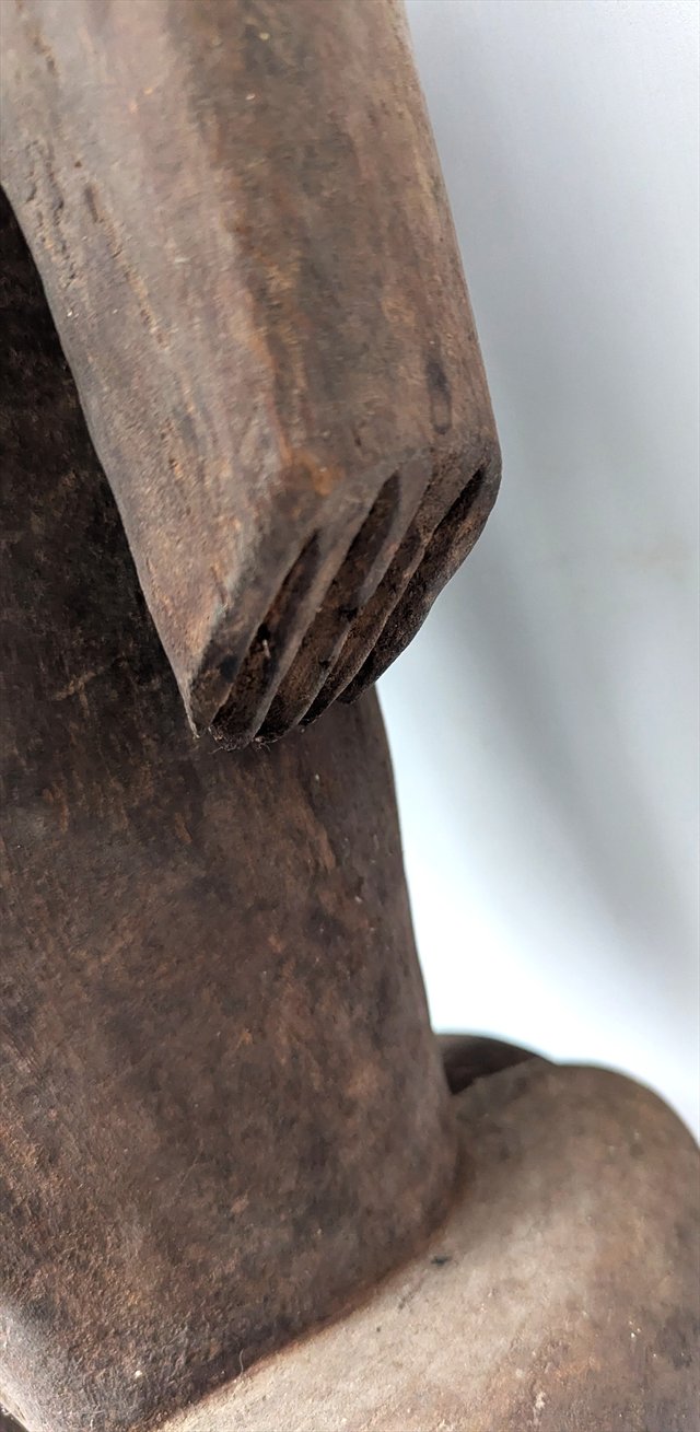 Large East African Carved Wood Seated Female Figure — view 5