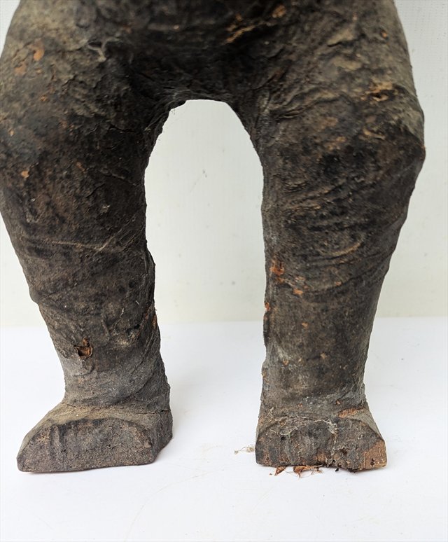 Large Pare-Style Ancestor Figure, Tanzania — view 4