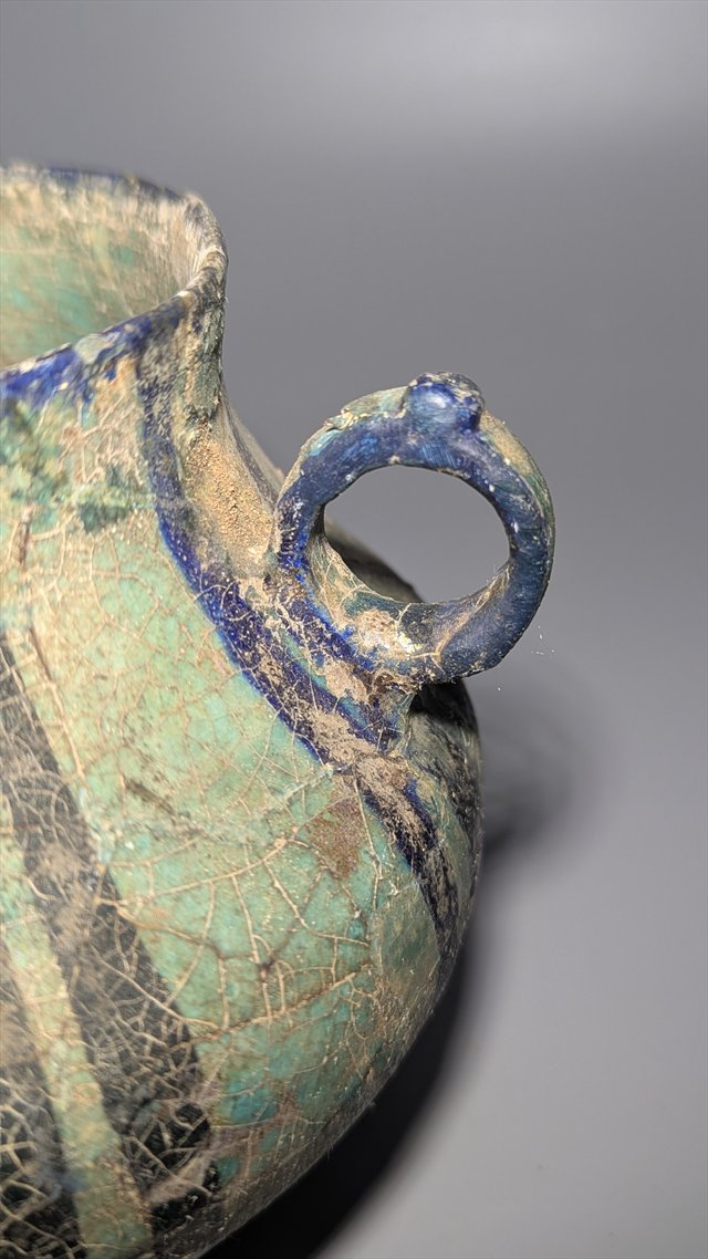 Raqqa Turquoise and Cobalt Glazed Handled Vessel, Syria, 12th-13th Century — view 4