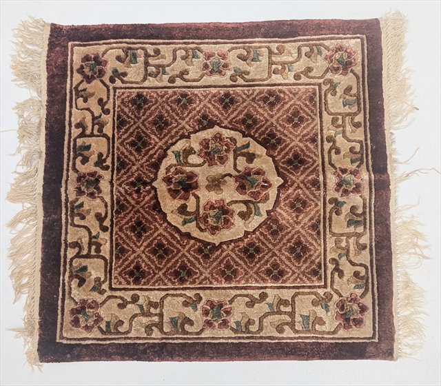 Chinese-Style Floral Decorative Mat — view 2