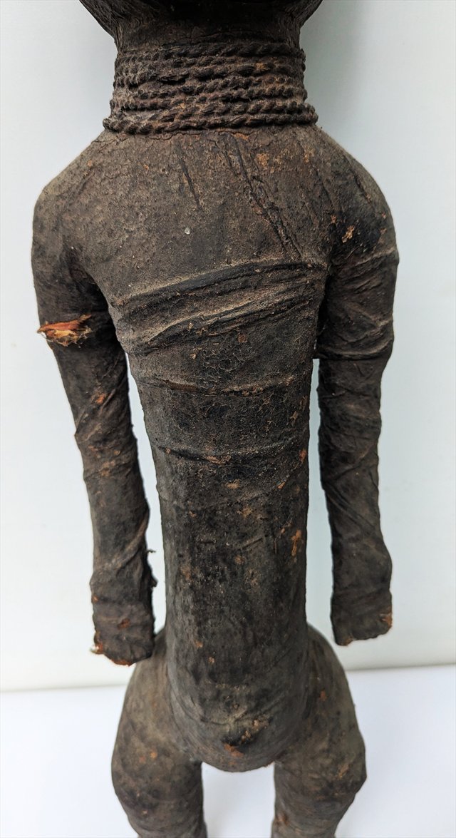 Large Pare-Style Ancestor Figure, Tanzania — view 3