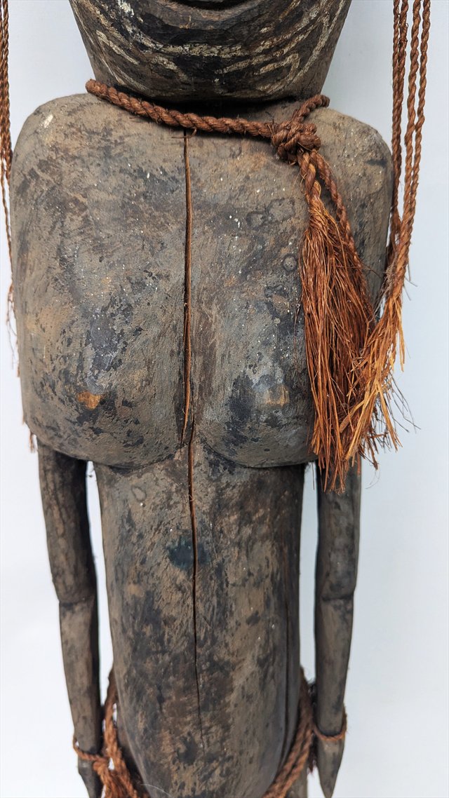 Large Sepik River Ancestor Figure with Cowrie Shell Eyes — view 3