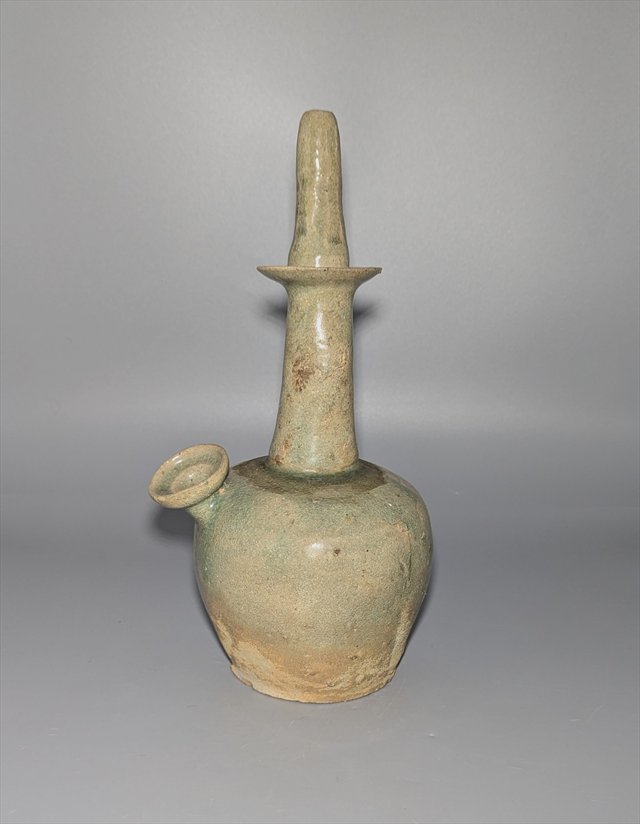 Goryeo Celadon Kundika Ritual Water Vessel, Korea — view 3