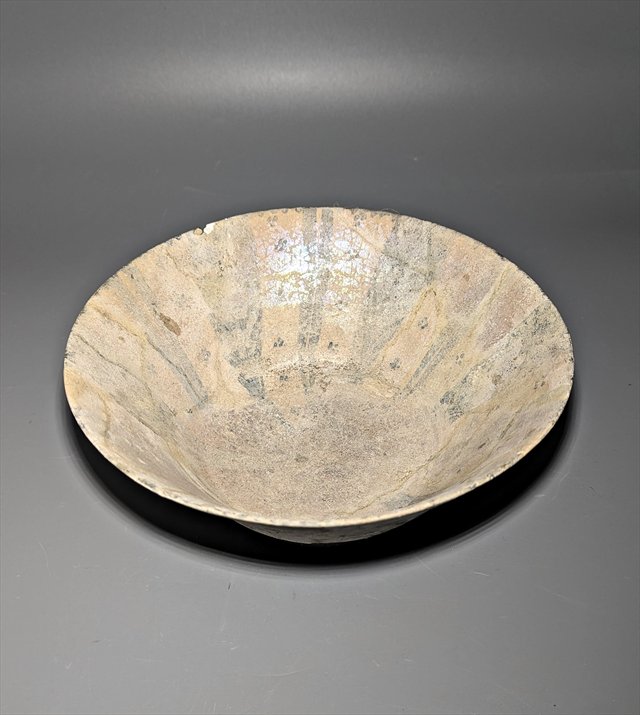Attributed Kashan Stonepaste Bowl, Persia, Late 12th-Early 13th Century — view 2