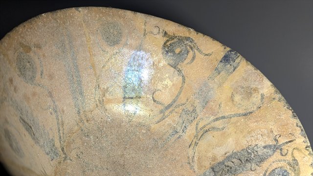 Kashan Stonepaste Bowl with Stylized Birds, Persia — view 5