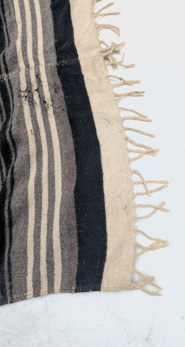 Navajo First Phase-Style Wearing Blanket — view 3