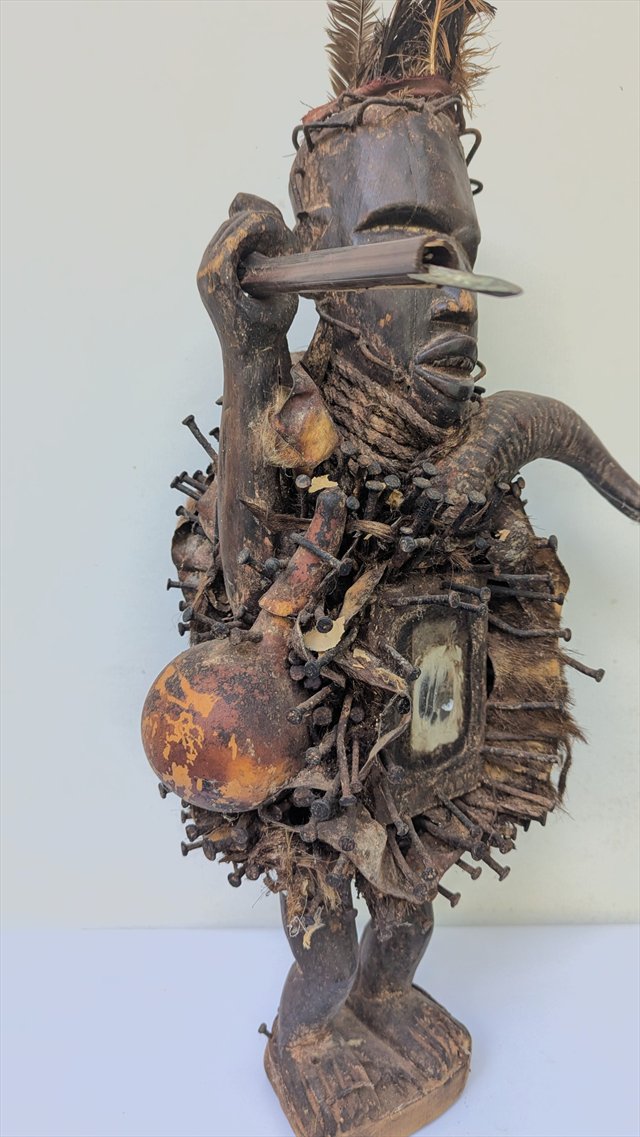 Kongo Nkisi Nkondi Power Figure, DRC/Angola — view 2