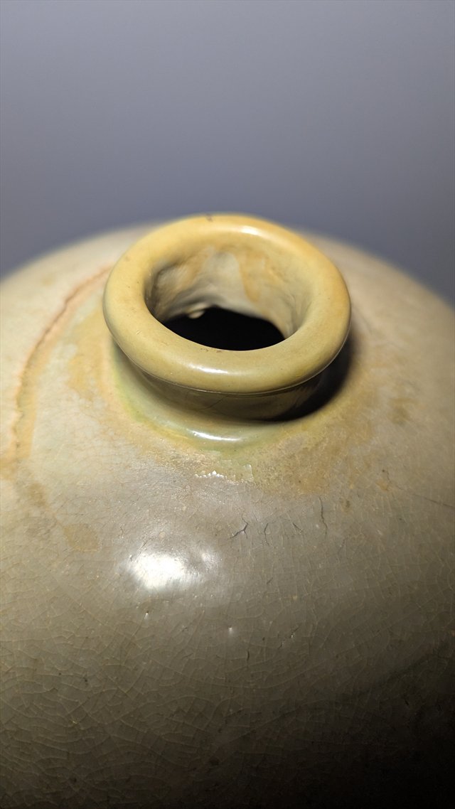 Korean Goryeo-Style Celadon Meiping Vase with Incised Floral Decoration — view 4