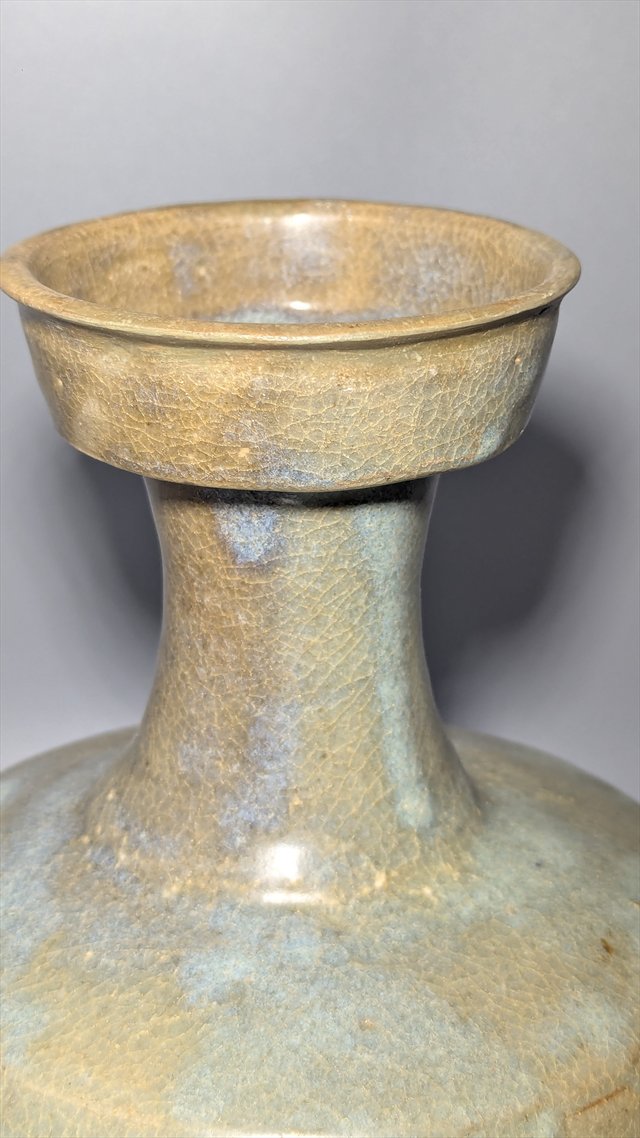Korean Goryeo Dynasty Celadon Dish-Mouth Vase — view 4