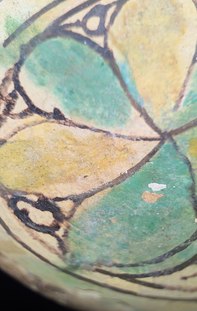 Early Islamic Persian Polychrome Buff-Ware Bowl with Radial Floral Decoration, Probably Nishapur — view 5 of 5