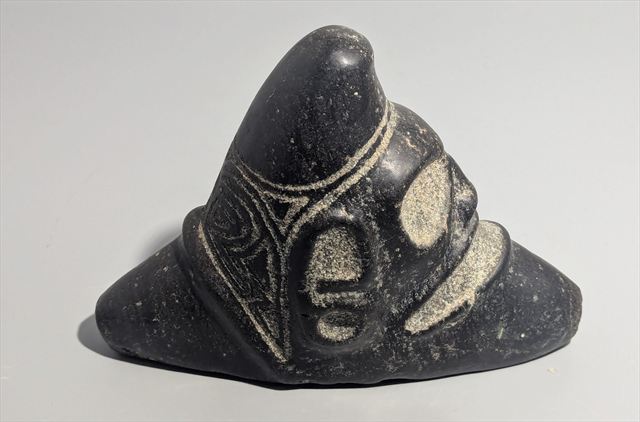 Taíno Carved Black Stone Anthropomorphic Zemí Three-Pointer (Trigonolito), Greater Antilles — view 4 of 5