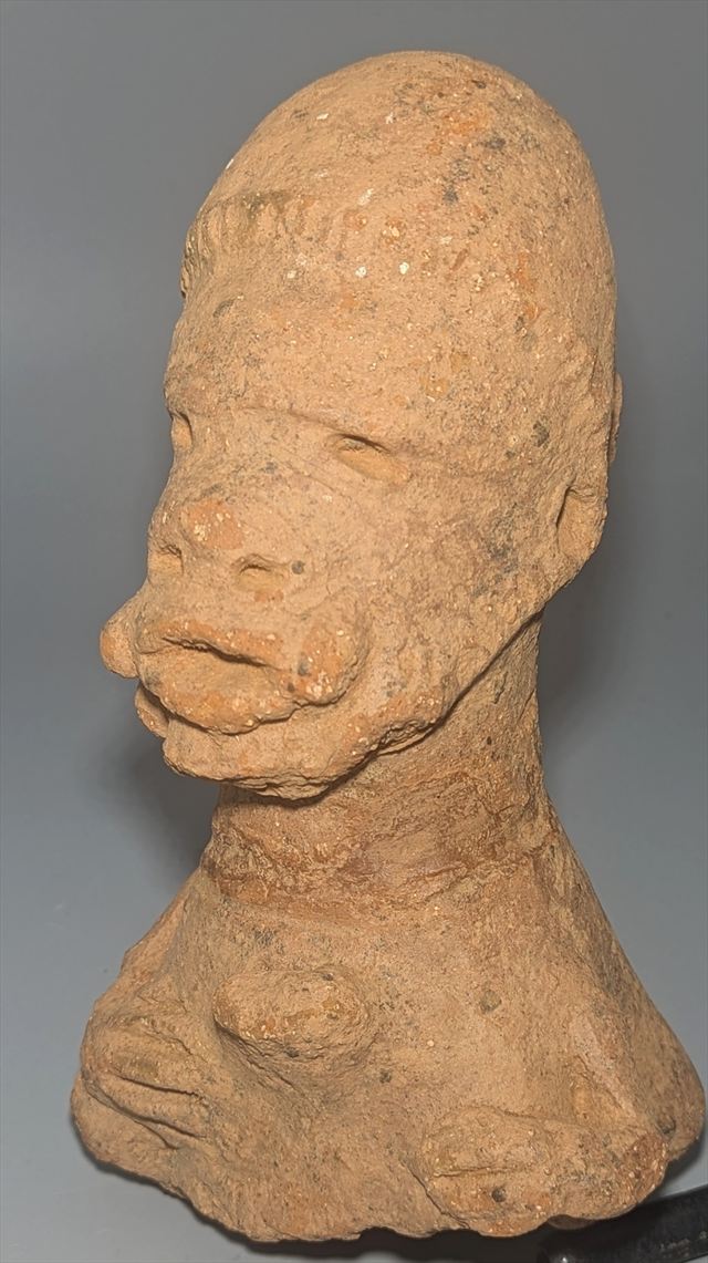 Nigerian Terracotta Female Figure, Nok Culture, Sokoto Style — view 3 of 5